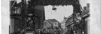 1938